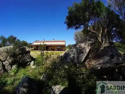 Rustico - Casale in vendita a Luogosanto