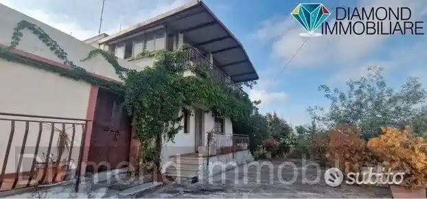Villa in vendita a Piedimonte Etneo