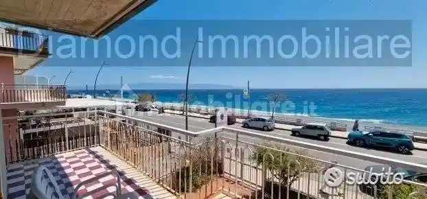 Appartamento in vendita a Roccalumera