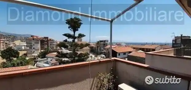 Appartamento in vendita a Santa Teresa di Riva