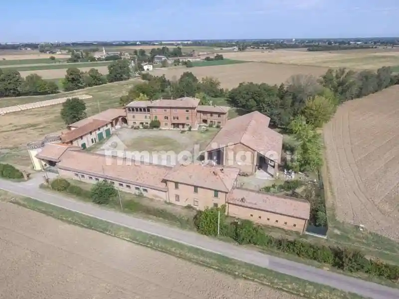 Rustico - Casale in vendita a Pontenure