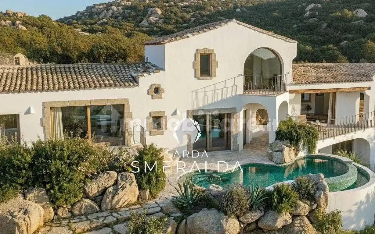 Villa in vendita a Arzachena