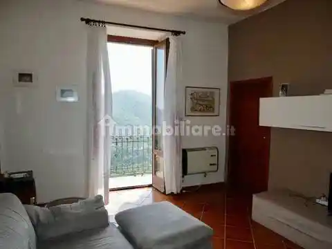 Appartamento in vendita a Vezzi Portio