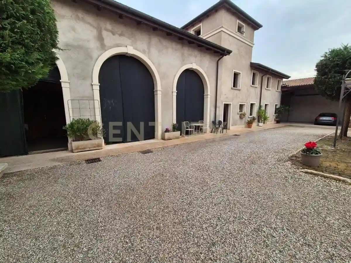 Palazzo - Edificio - foto 2