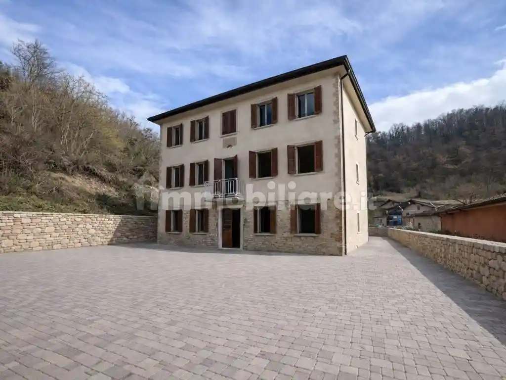 Appartamento in vendita a Casina