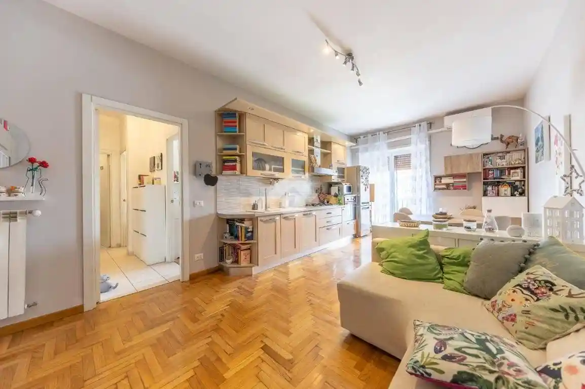 Appartamento in vendita a Roma