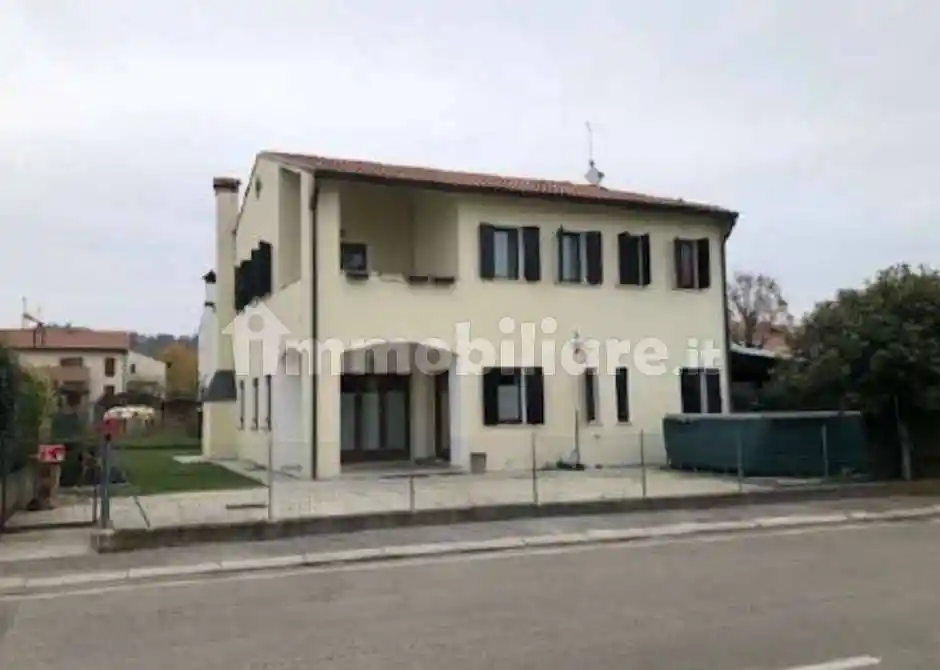 Villa in vendita a Nervesa della Battaglia