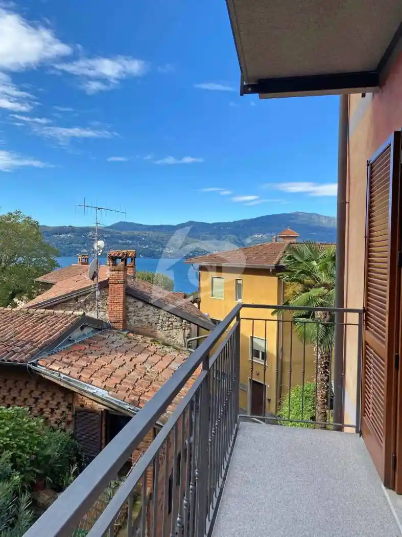Appartamento in affitto a Laveno-Mombello