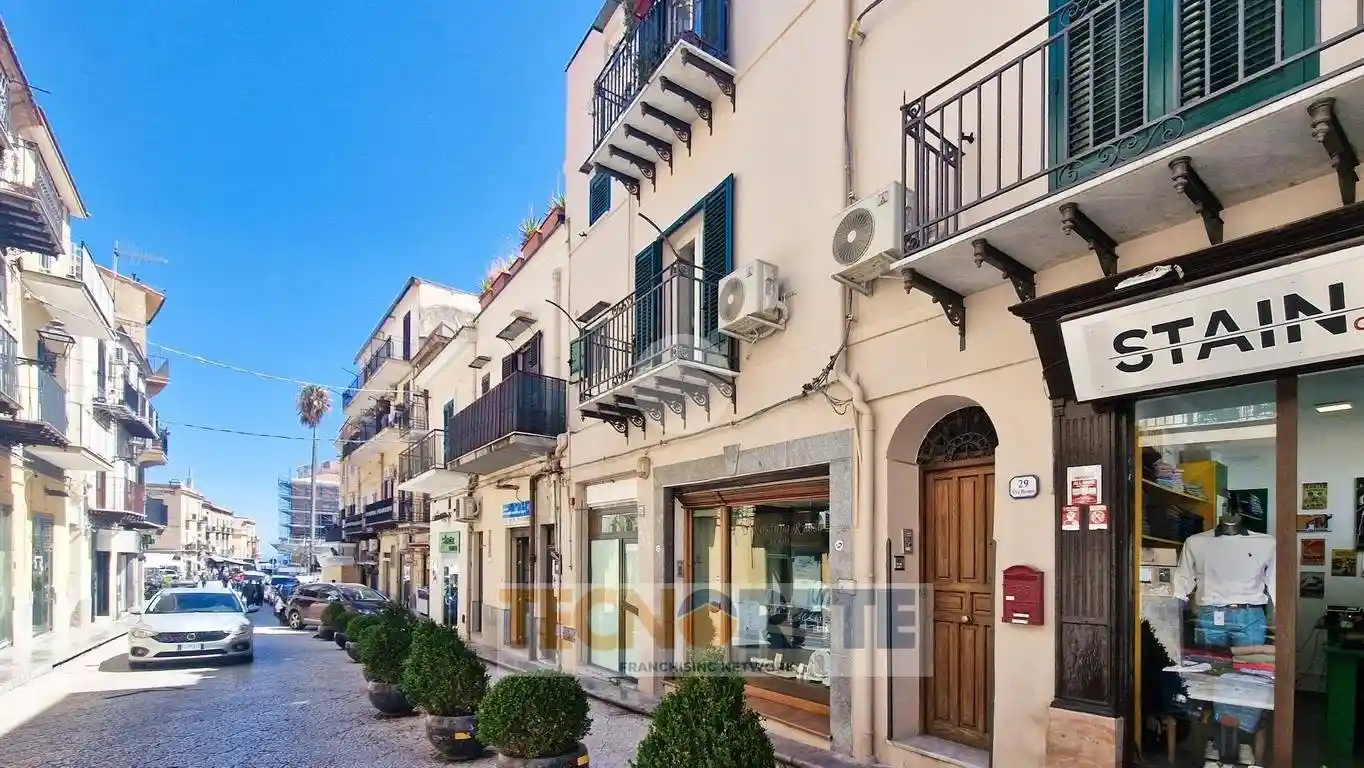 Appartamento in vendita a Monreale