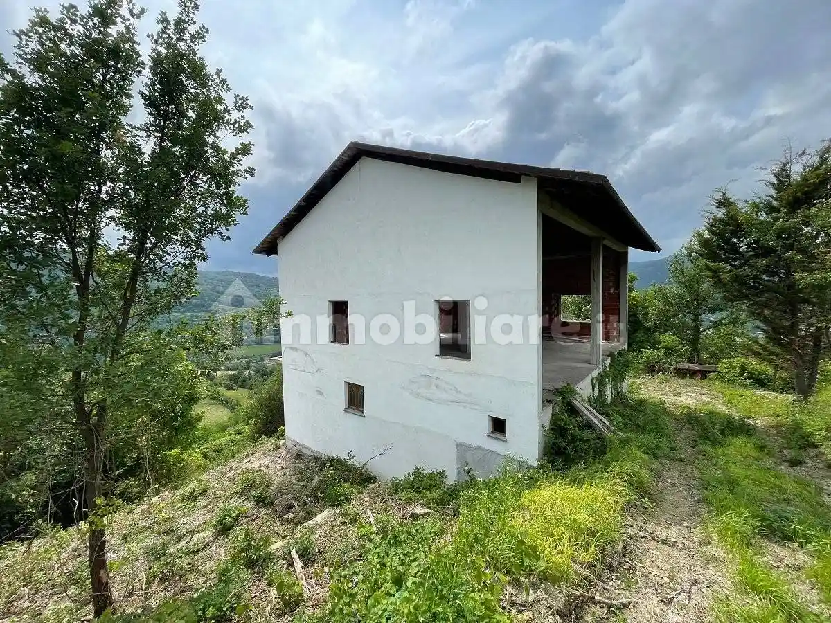 Villa in vendita a Cortemilia