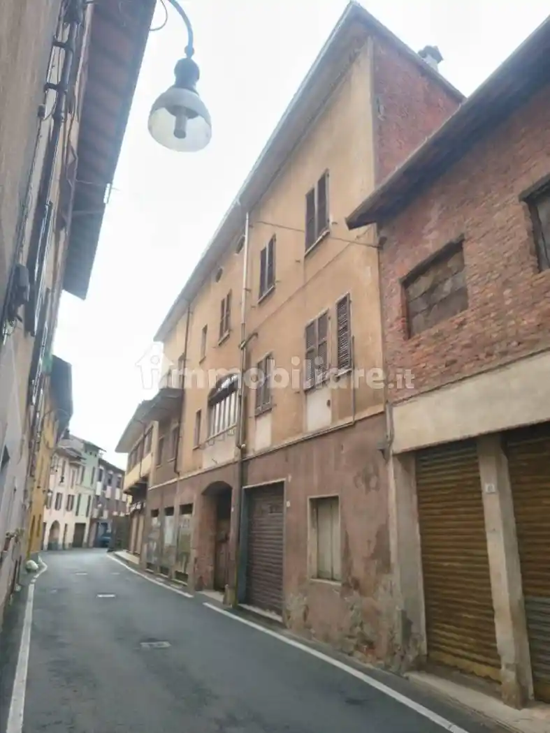 Appartamento in vendita a Maggiora