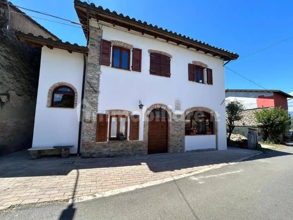 Villa in vendita a Aulla