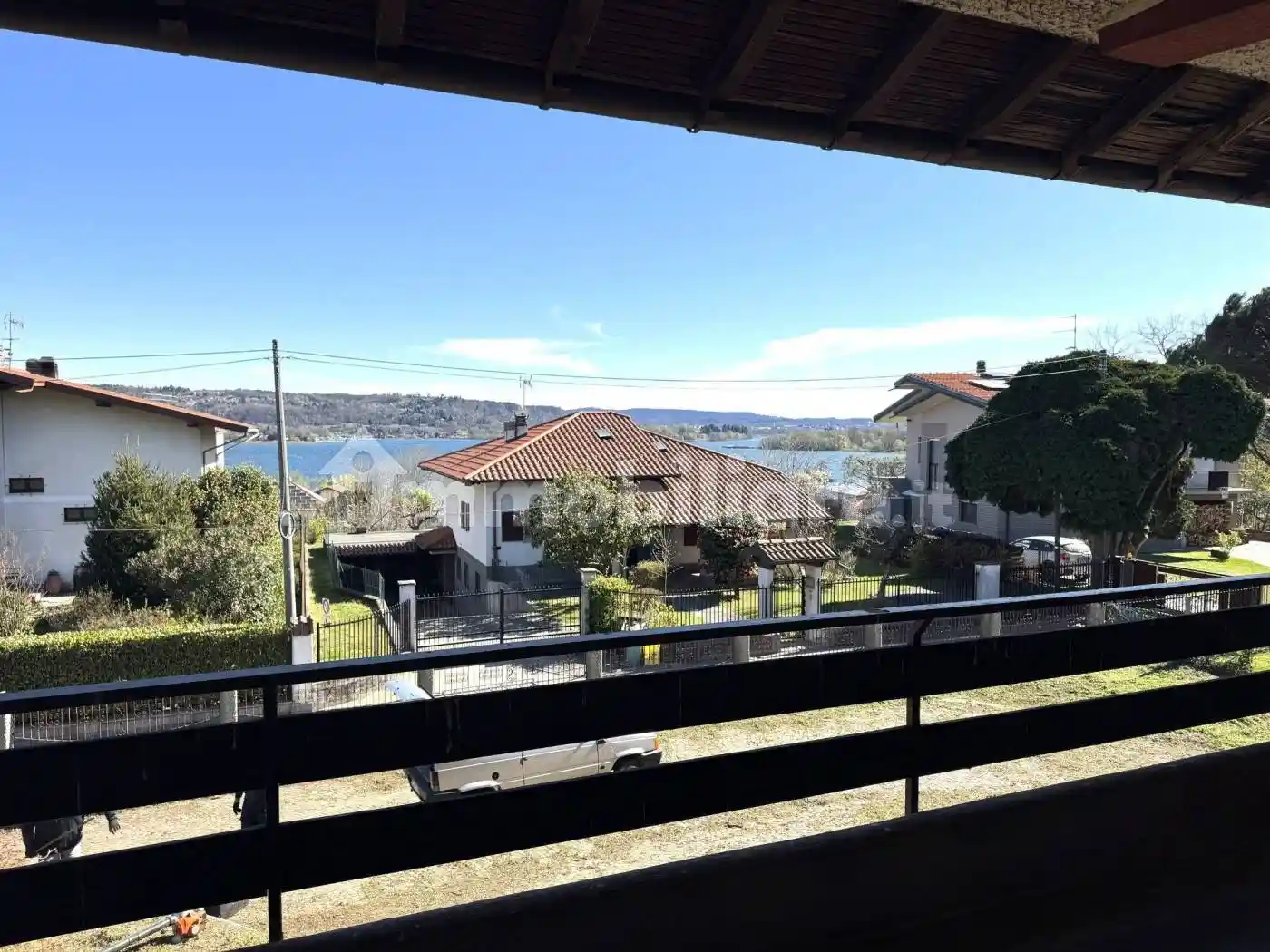 Villa in vendita a Dormelletto