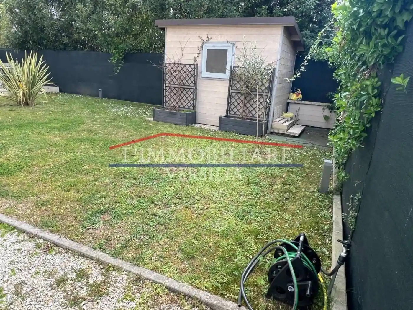 Appartamento in vendita a Montignoso