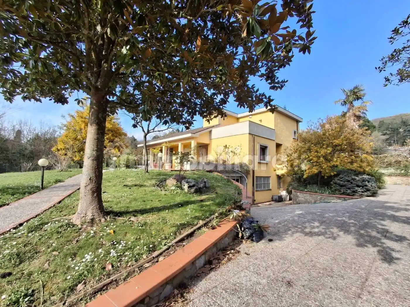 Villa in vendita a Arezzo