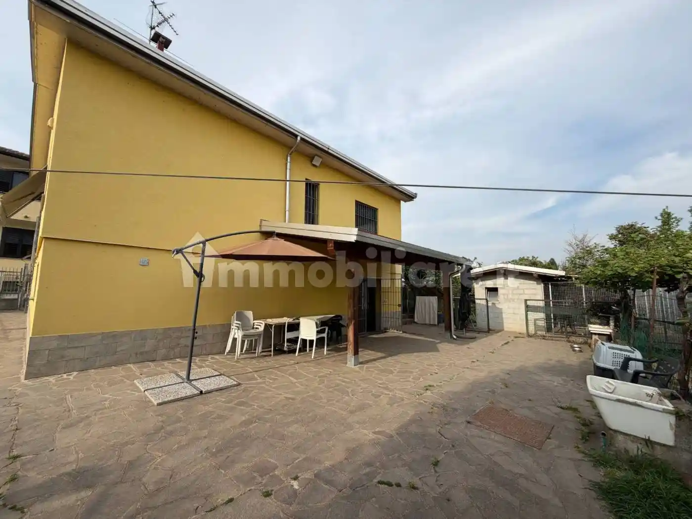 Villa in vendita a Bernate Ticino