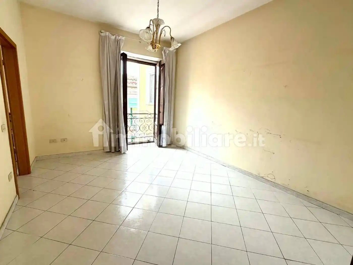 Appartamento in vendita a Salerno