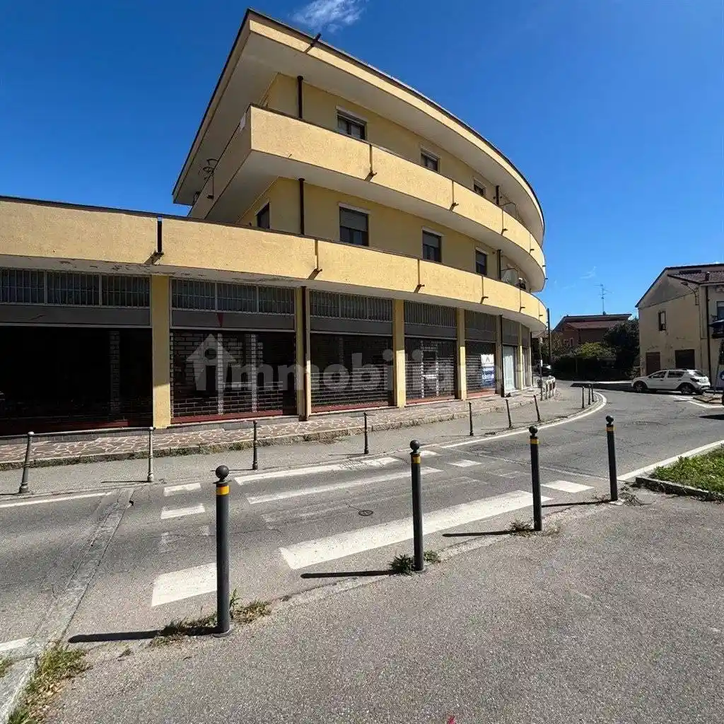 Appartamento in vendita a Cornate d'Adda