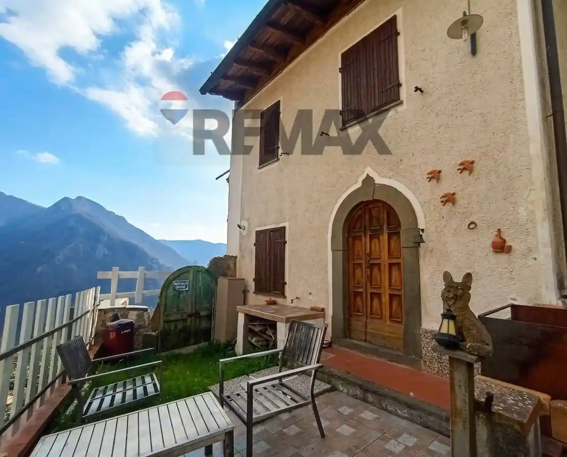 Casa indipendente in vendita a Bagni di Lucca