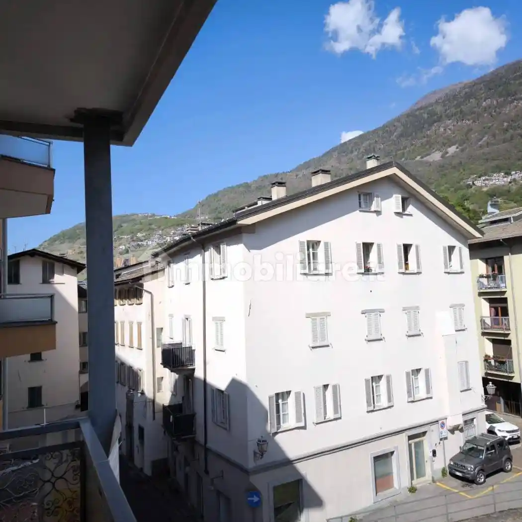 Appartamento in vendita a Sondrio