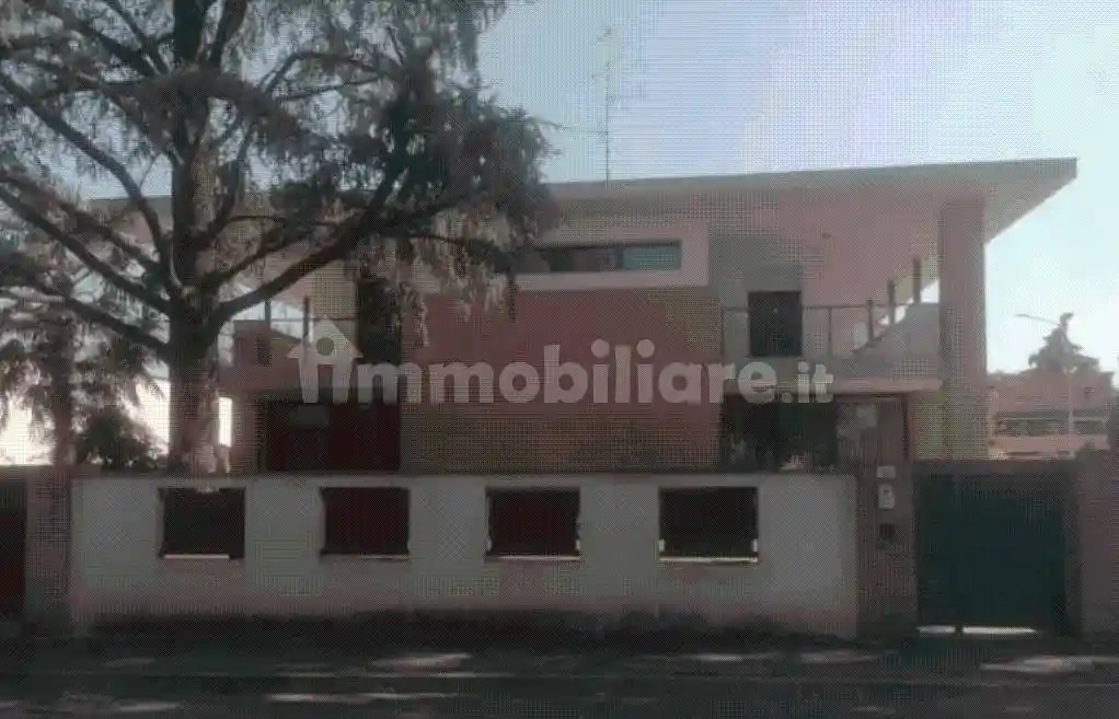 Villa in vendita a Castel Bolognese