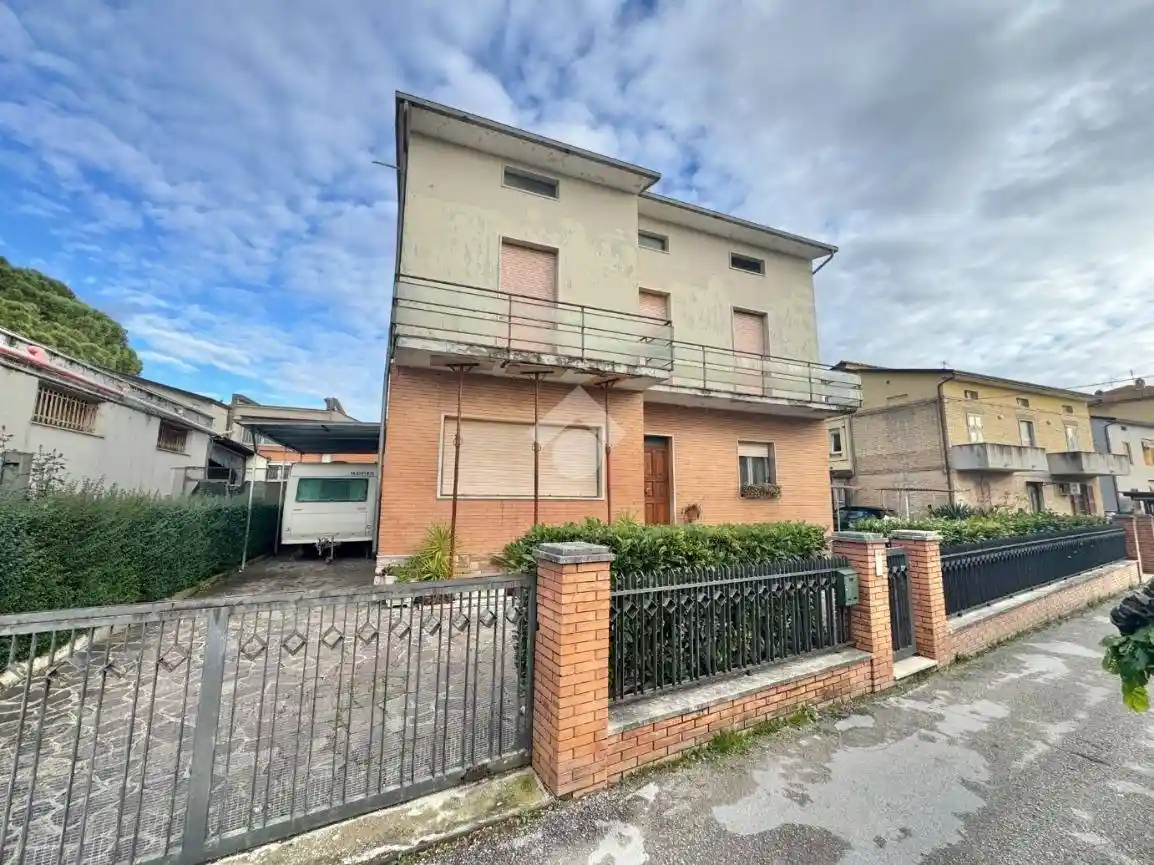 Casa indipendente in vendita a Assisi