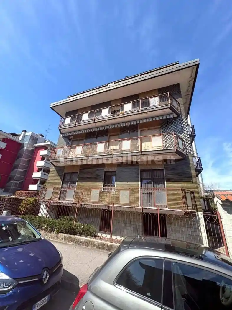 Appartamento in vendita a Cesano Boscone