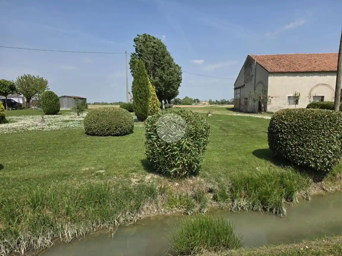 Rustico - Casale in vendita a Castelbelforte