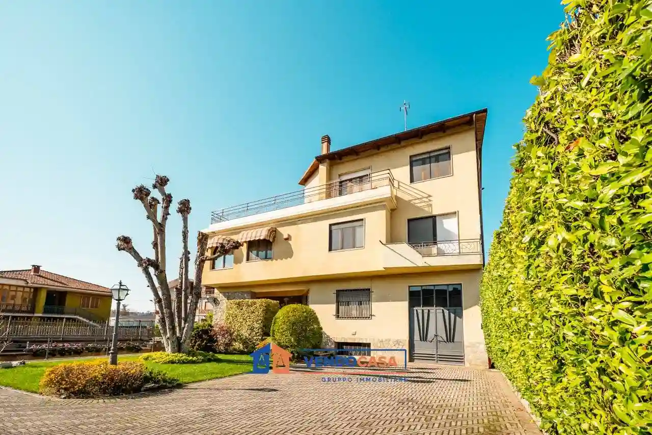 Villa - foto 2