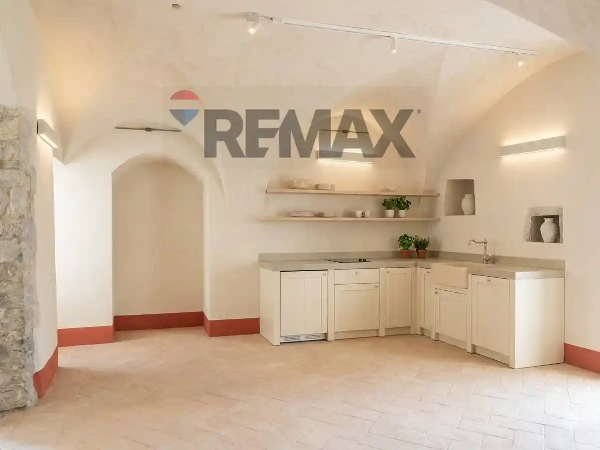 Appartamento in vendita a Riva di Solto