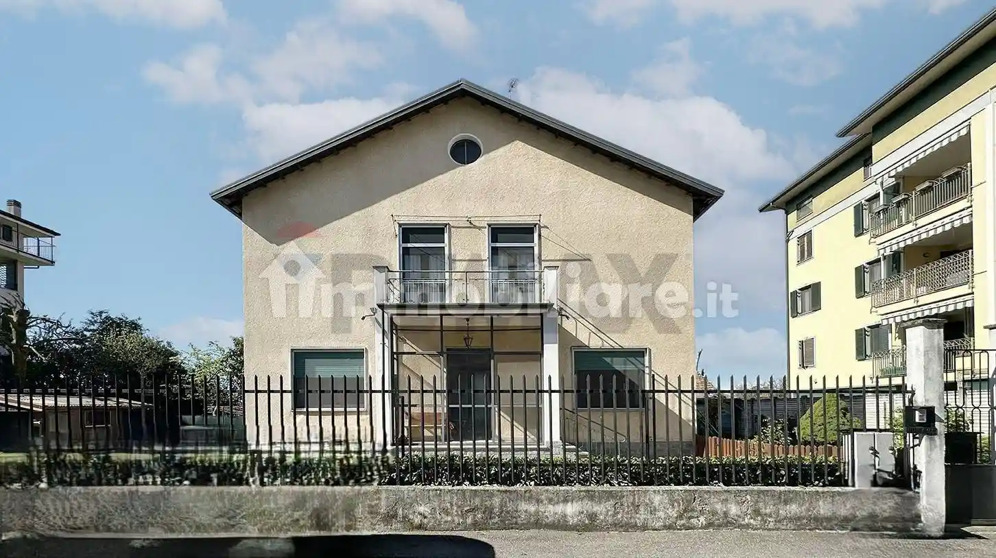 Villa in vendita a Milano