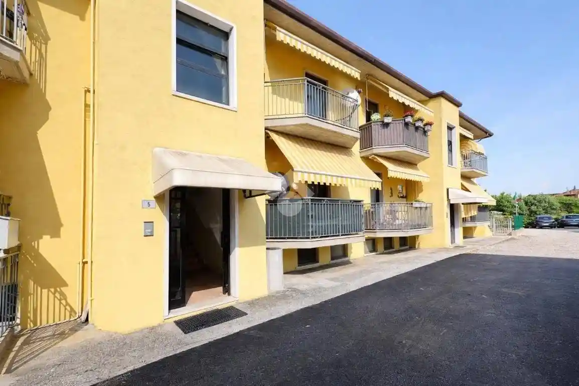 Appartamento in vendita a Nogarole Rocca