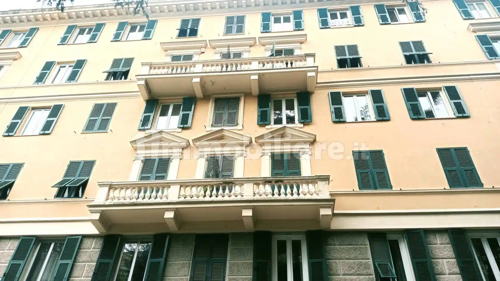Appartamento in vendita a Genova