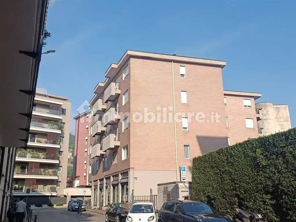 Appartamento in vendita a Como