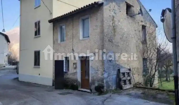 Casa indipendente in vendita a Velo d'Astico