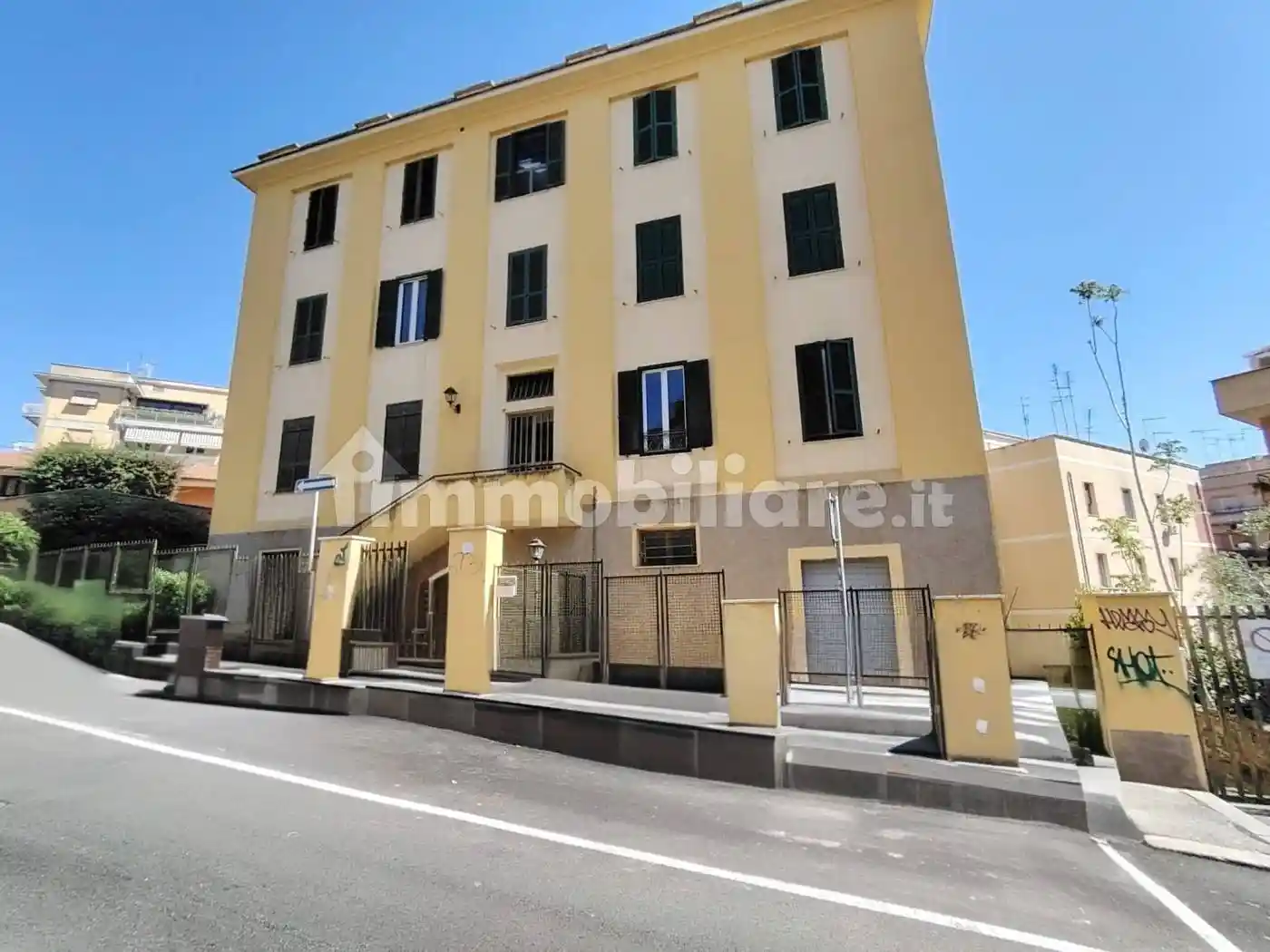 Appartamento in vendita a Roma