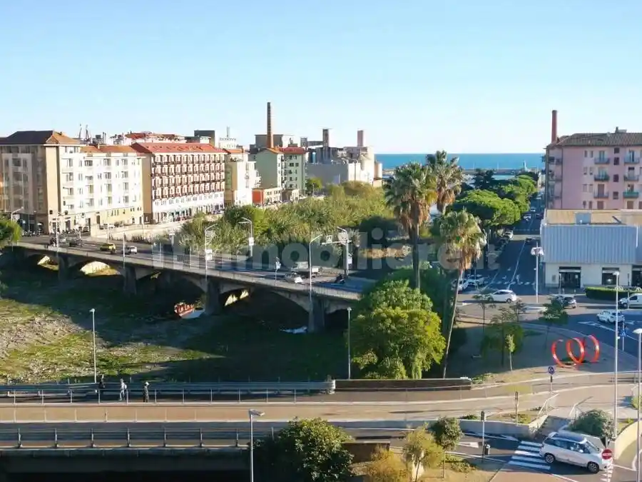 Appartamento in vendita a Imperia