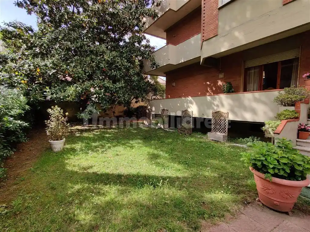 Appartamento in vendita a Massa