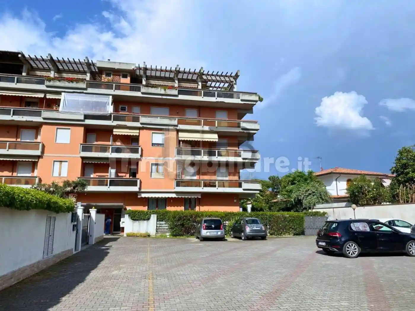 Appartamento in vendita a Carrara