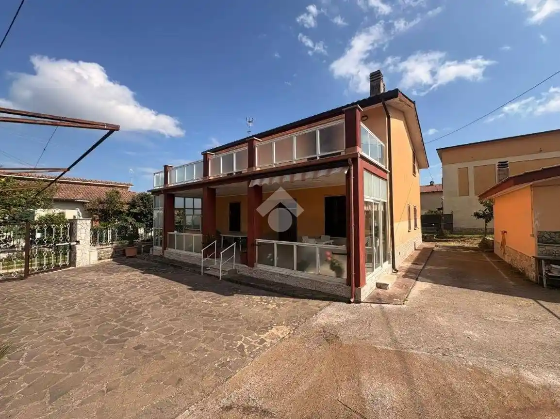 Casa indipendente in vendita a Lariano