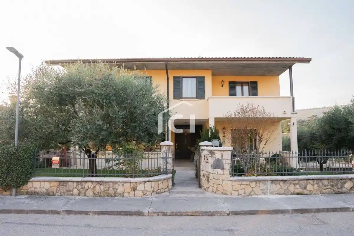 Villa in vendita a San Pietro in Cariano