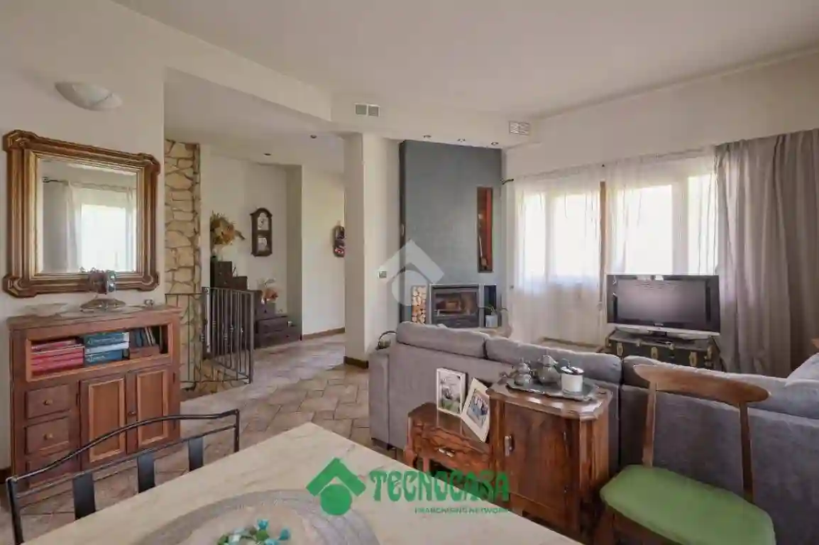 Casa indipendente - foto 2