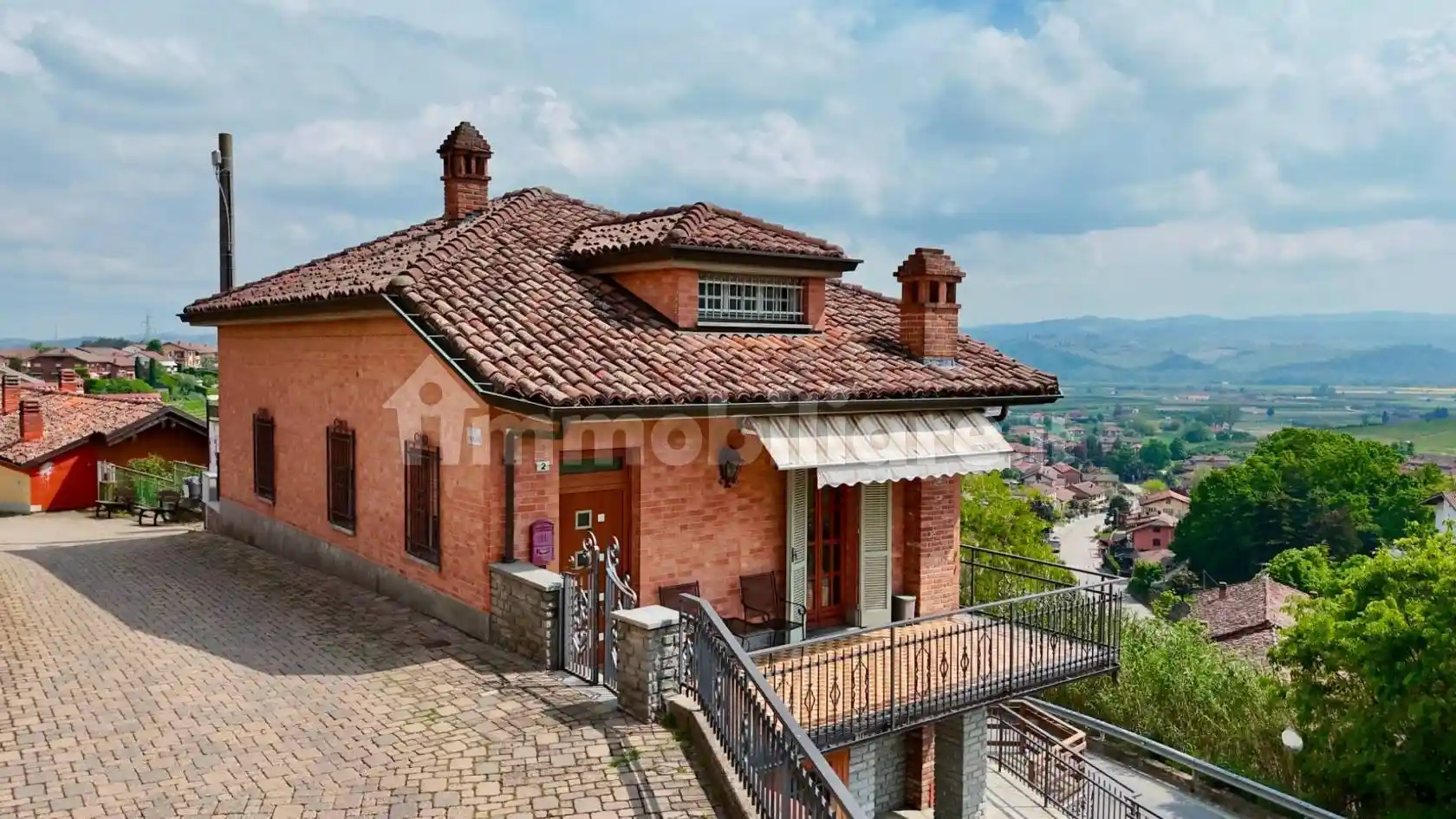 Villa in vendita a Castagnito