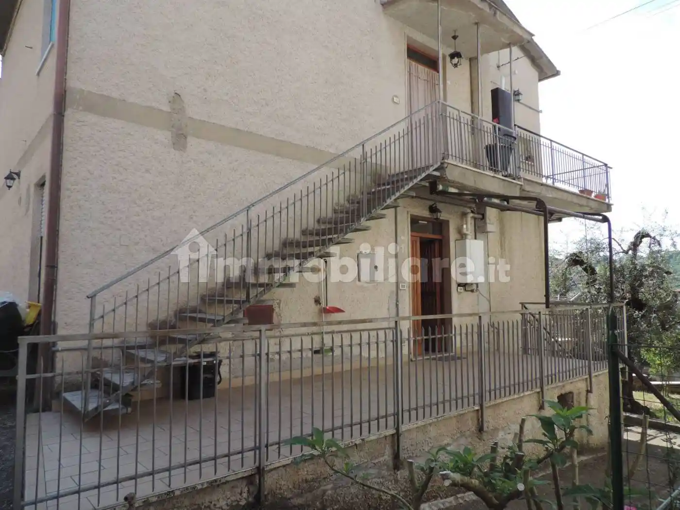 Appartamento in affitto a Fara in Sabina