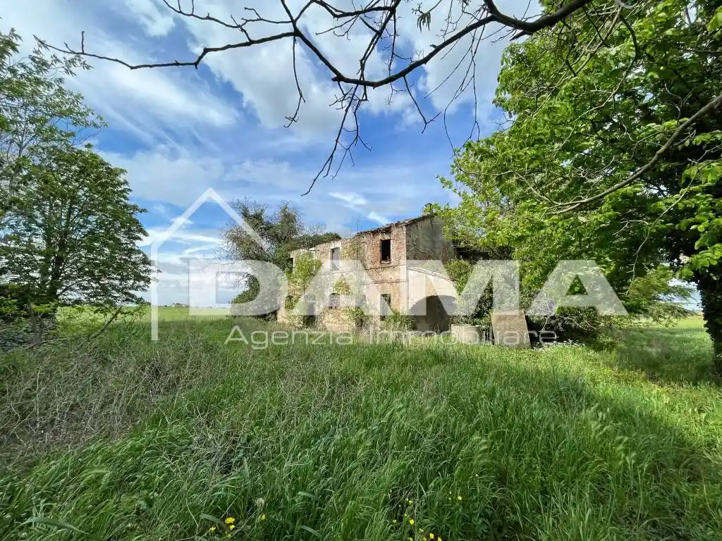Casa indipendente in vendita a Forlì