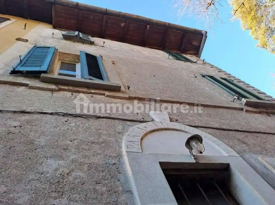 Appartamento in vendita a Valsolda