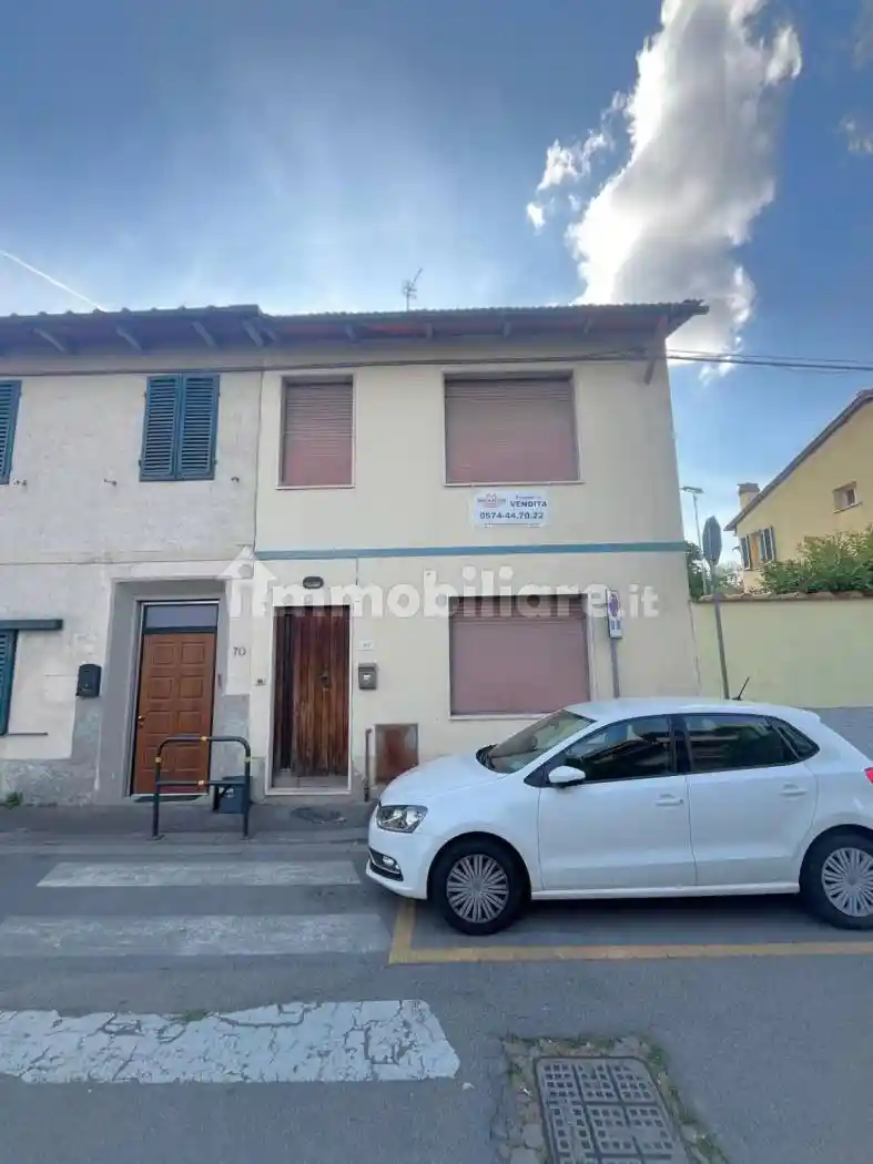 Casa indipendente in vendita a Campi Bisenzio