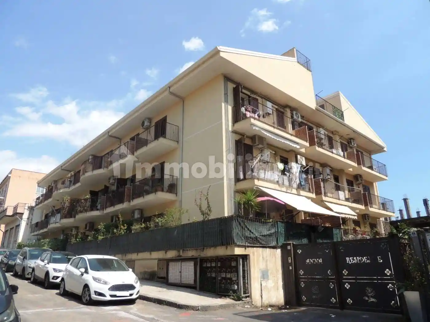 Appartamento in vendita a Aci Castello