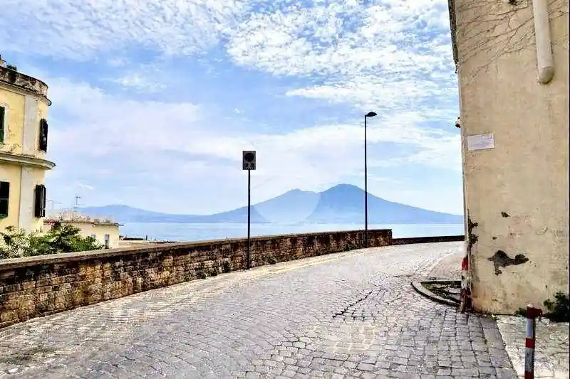 Appartamento in vendita a Napoli
