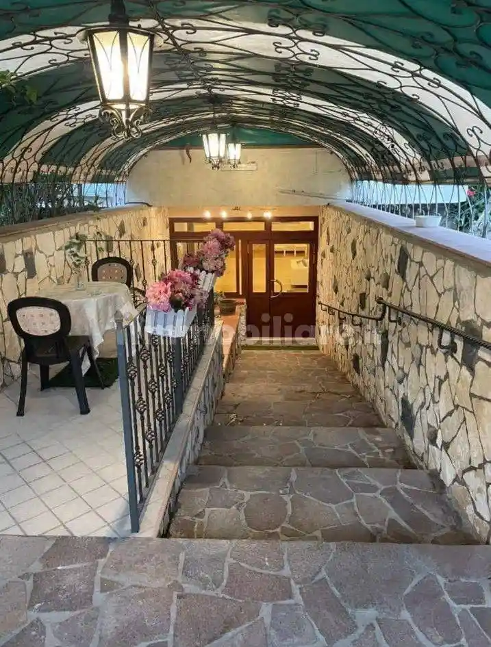 Appartamento in affitto a Napoli